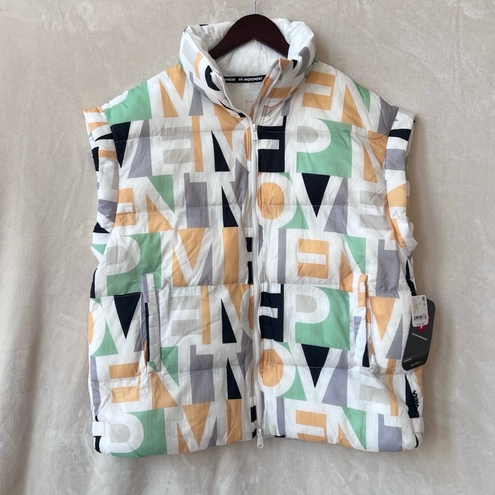 NEW Size Small Free People Movement In A Bubble White Puffer Vest Blocked Logo